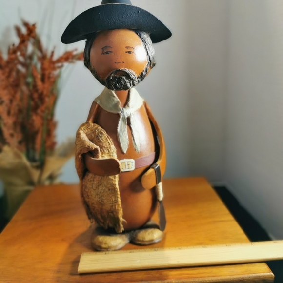Vintage Hand Made Folk Art Leather Gourd Man in a Cowboy Hat Uruguay - Picture 14 of 14